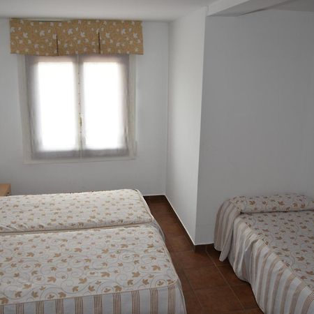 Aparthotel Tres Caminos El Grado Bagian luar foto